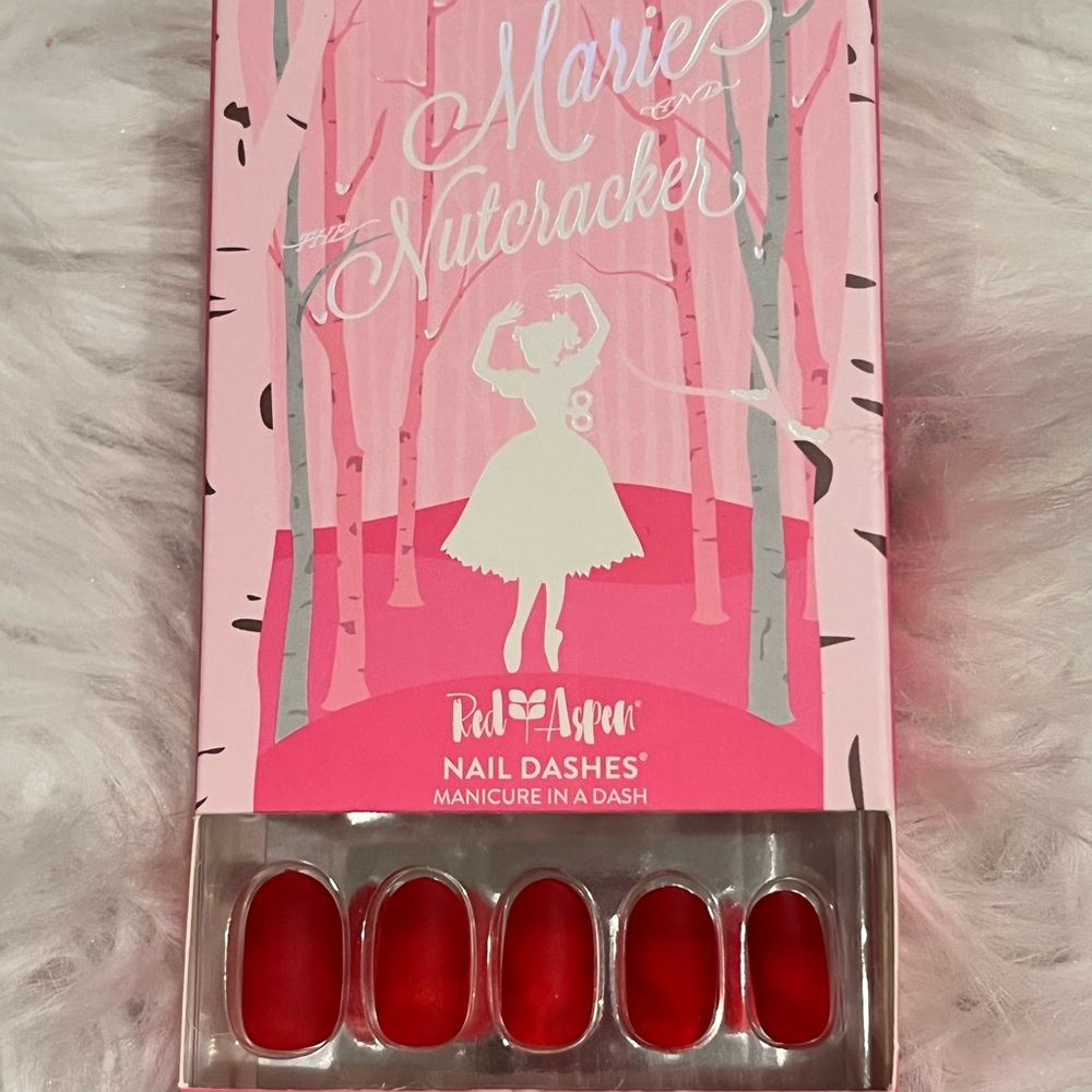 New in box. Red Aspen manicure set